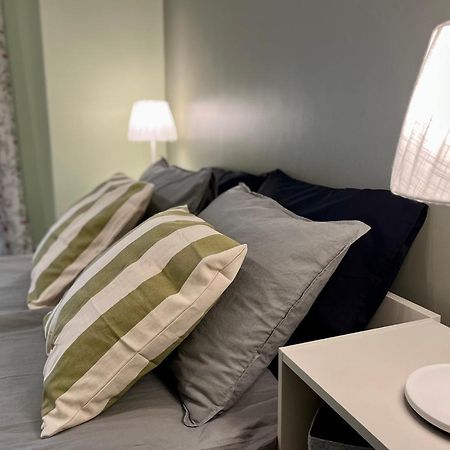 Cozy Vibes Like Home It Is Quiet Apartment With Three Bedrooms Рига Екстериор снимка