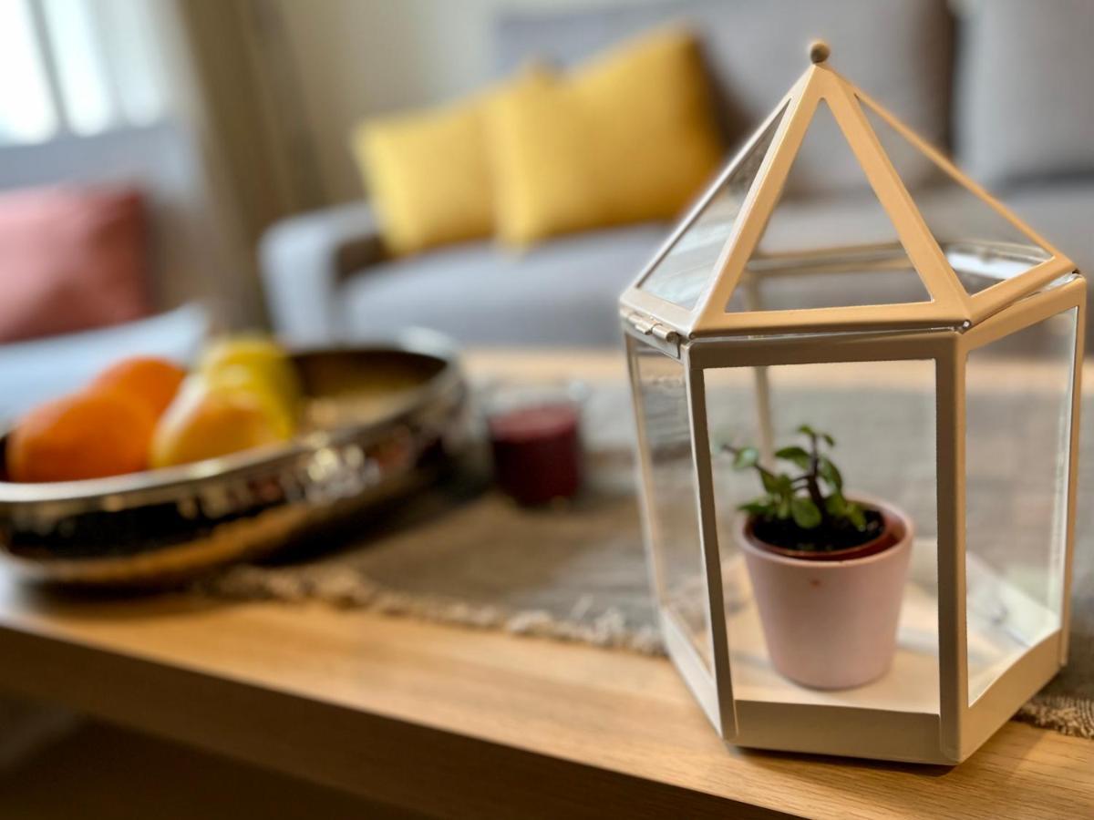 Cozy Vibes Like Home It Is Quiet Apartment With Three Bedrooms Рига Екстериор снимка