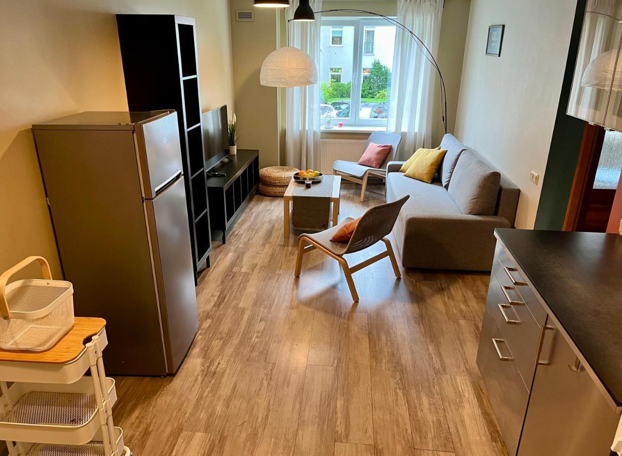 Cozy Vibes Like Home It Is Quiet Apartment With Three Bedrooms Рига Екстериор снимка