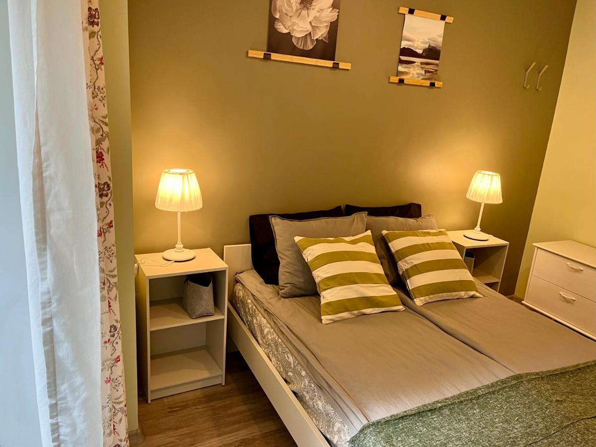 Cozy Vibes Like Home It Is Quiet Apartment With Three Bedrooms Рига Екстериор снимка