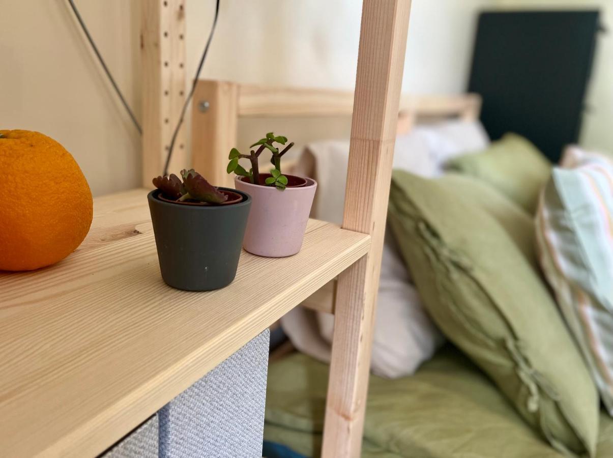 Cozy Vibes Like Home It Is Quiet Apartment With Three Bedrooms Рига Екстериор снимка