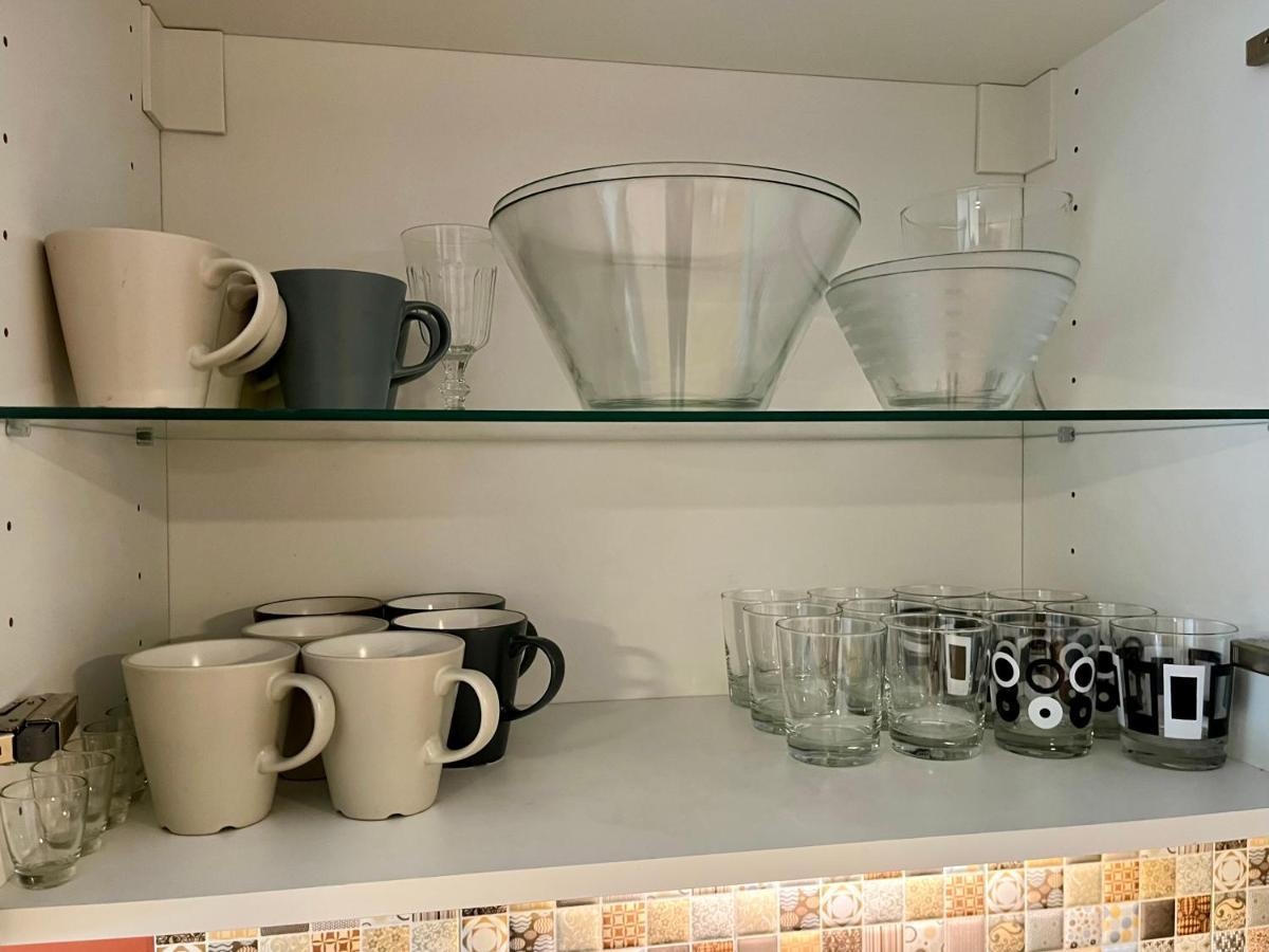 Cozy Vibes Like Home It Is Quiet Apartment With Three Bedrooms Рига Екстериор снимка