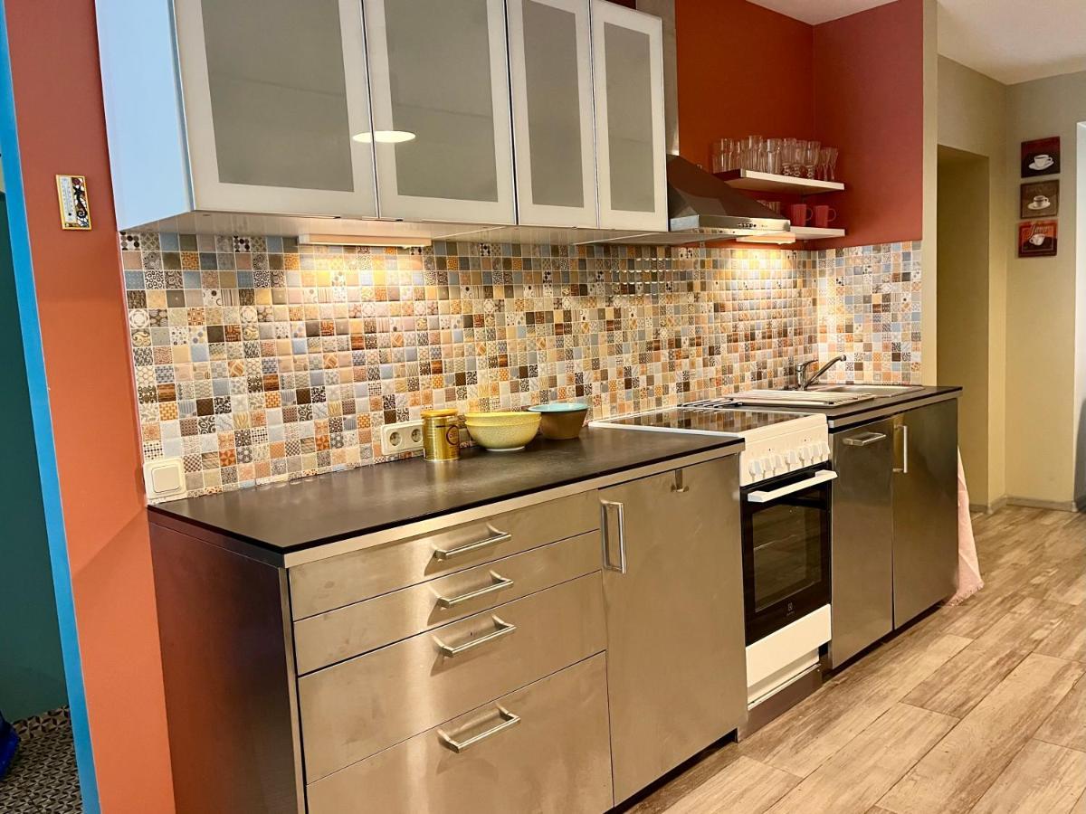 Cozy Vibes Like Home It Is Quiet Apartment With Three Bedrooms Рига Екстериор снимка