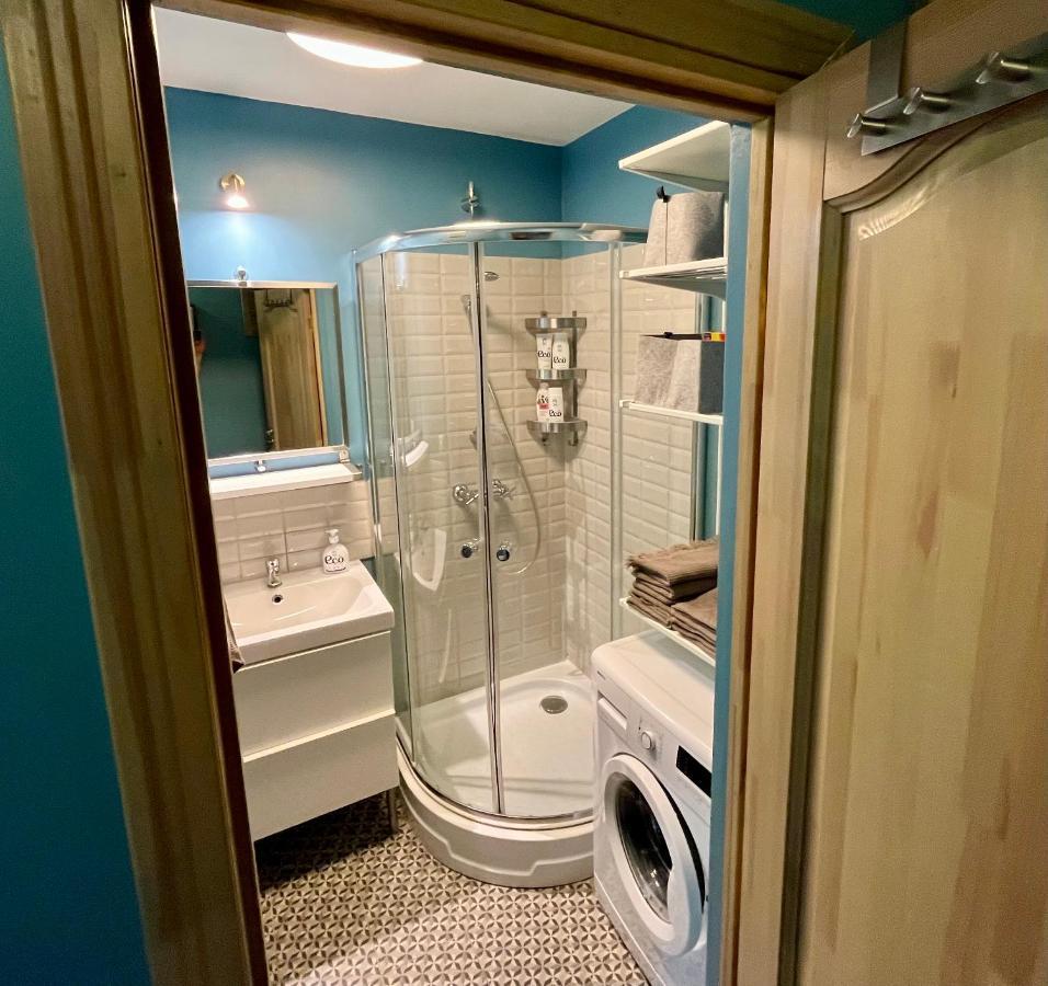Cozy Vibes Like Home It Is Quiet Apartment With Three Bedrooms Рига Екстериор снимка