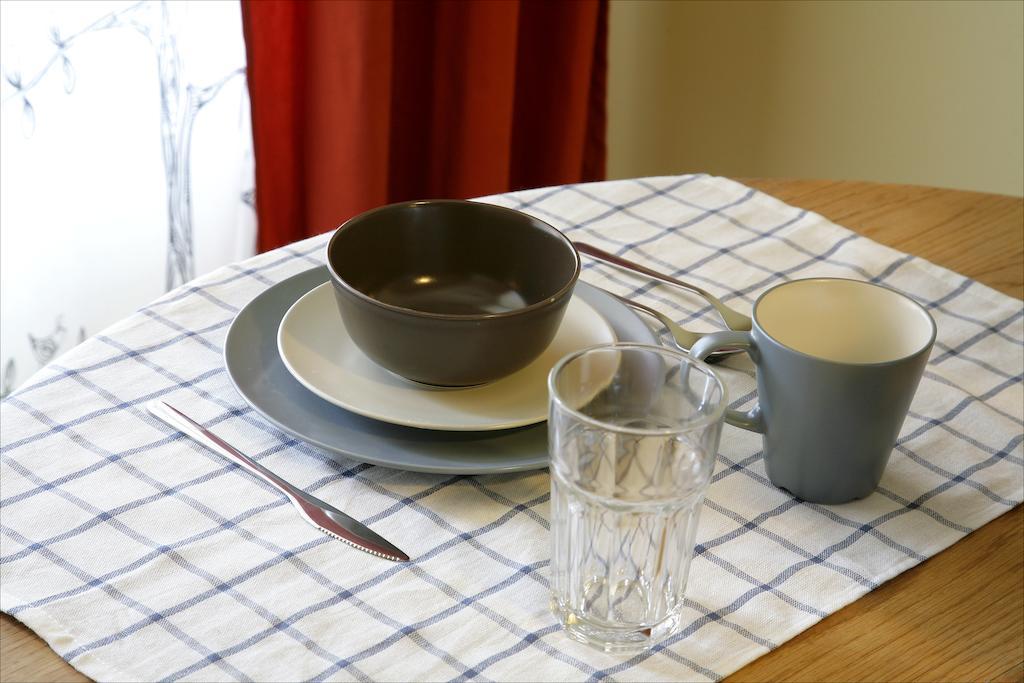Cozy Vibes Like Home It Is Quiet Apartment With Three Bedrooms Рига Екстериор снимка